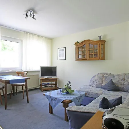 Charming In Sellinghausen Sauerland Near Ski Area דירה שמאלנברג